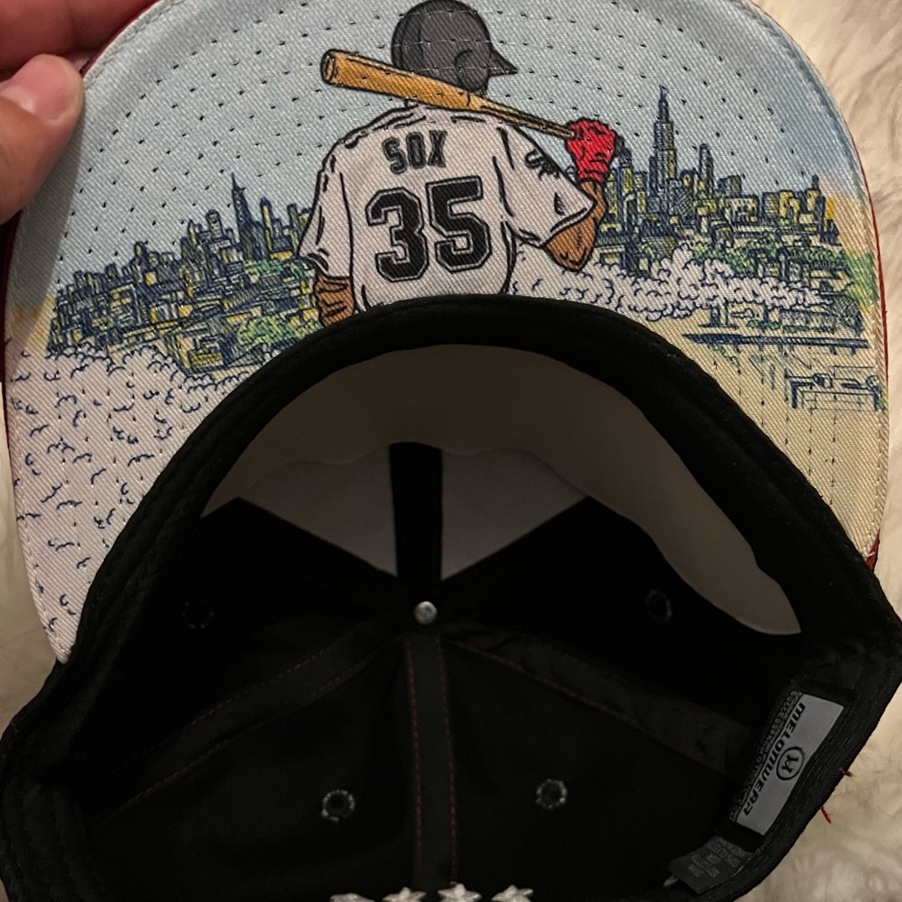 Chicago White Sox Baseball cap with adjustable strap - Picture 2 of 5